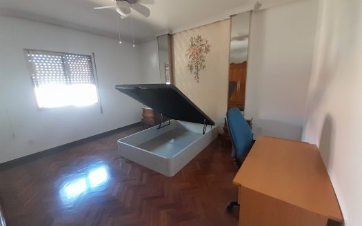 Habitaciones Chicas, Ciudad Real Capital.